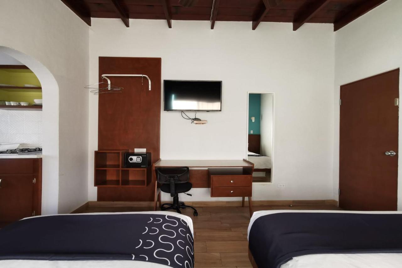 Capital O Hotel America Ensenada Kültér fotó