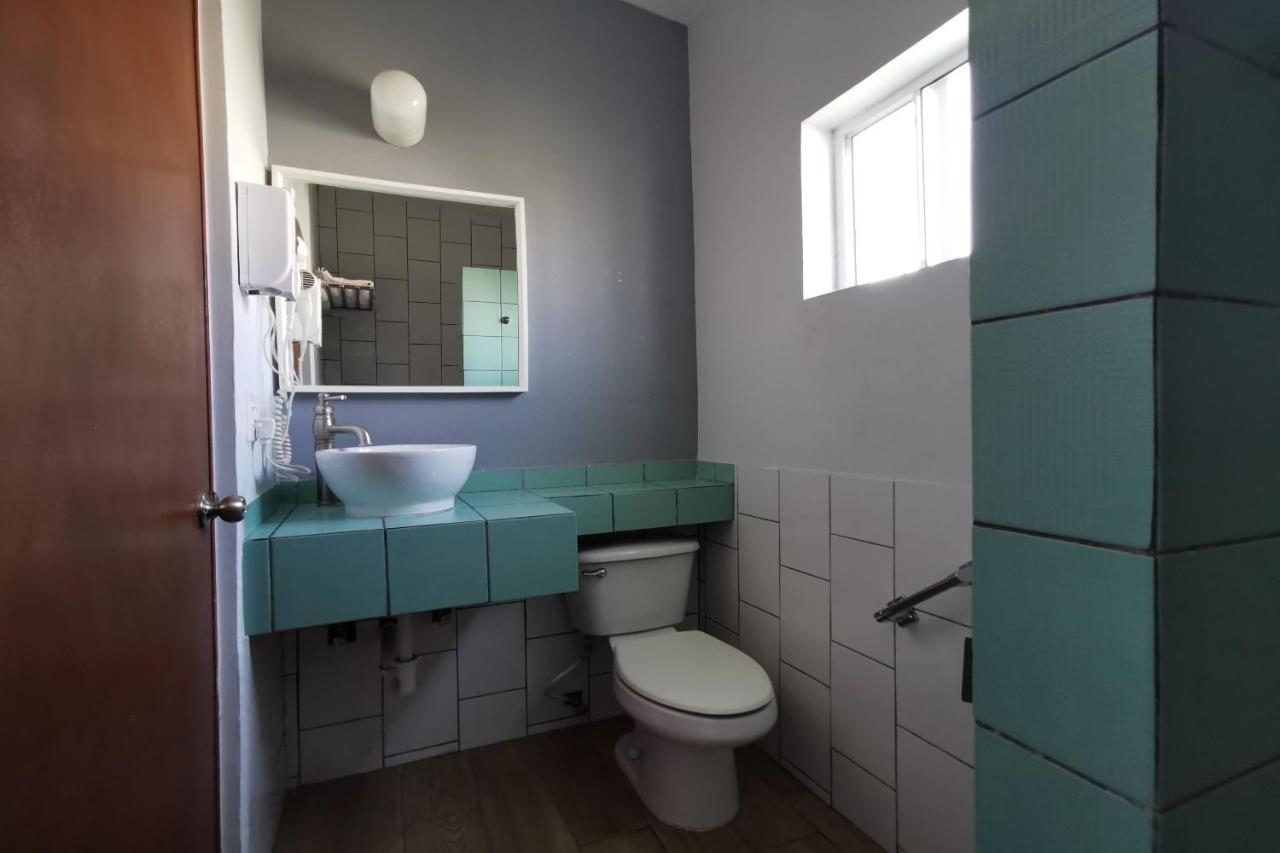 Capital O Hotel America Ensenada Kültér fotó