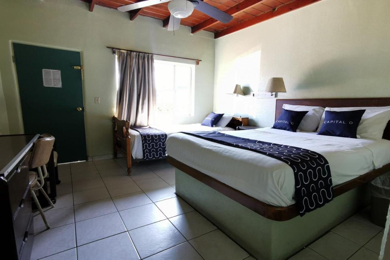 Capital O Hotel America Ensenada Kültér fotó